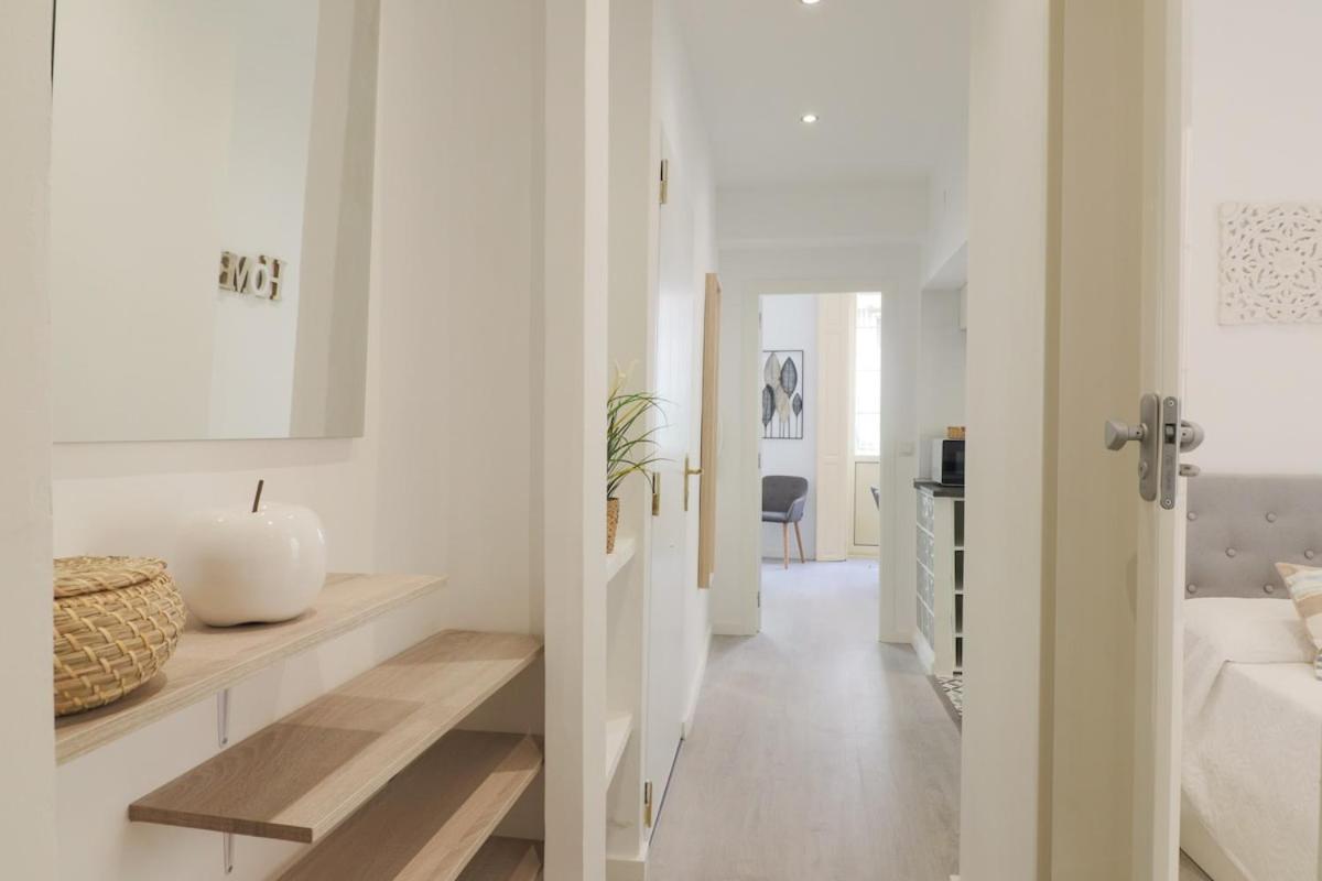C93 - Trendy Two Bedrooms In Ollerias Малага Екстер'єр фото